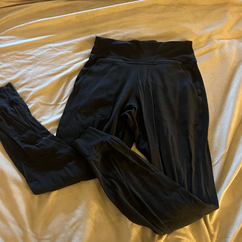Lululemon black align jogger